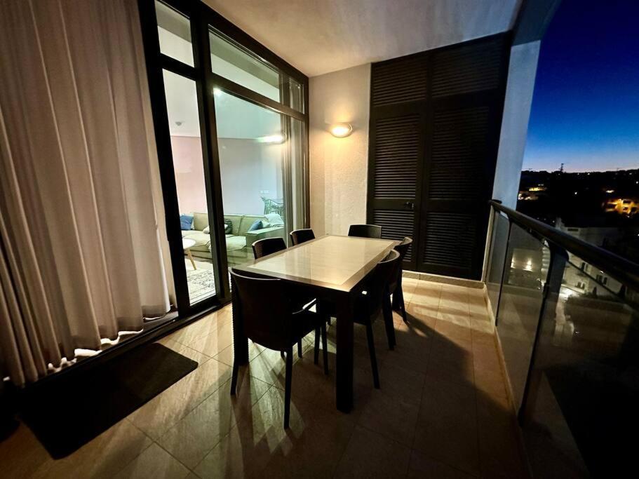 Stunning 2Br Apt In St Julians Saint Julian's Exterior photo