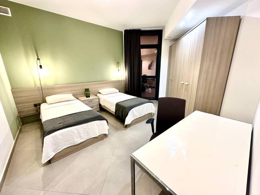 Stunning 2Br Apt In St Julians Saint Julian's Exterior photo